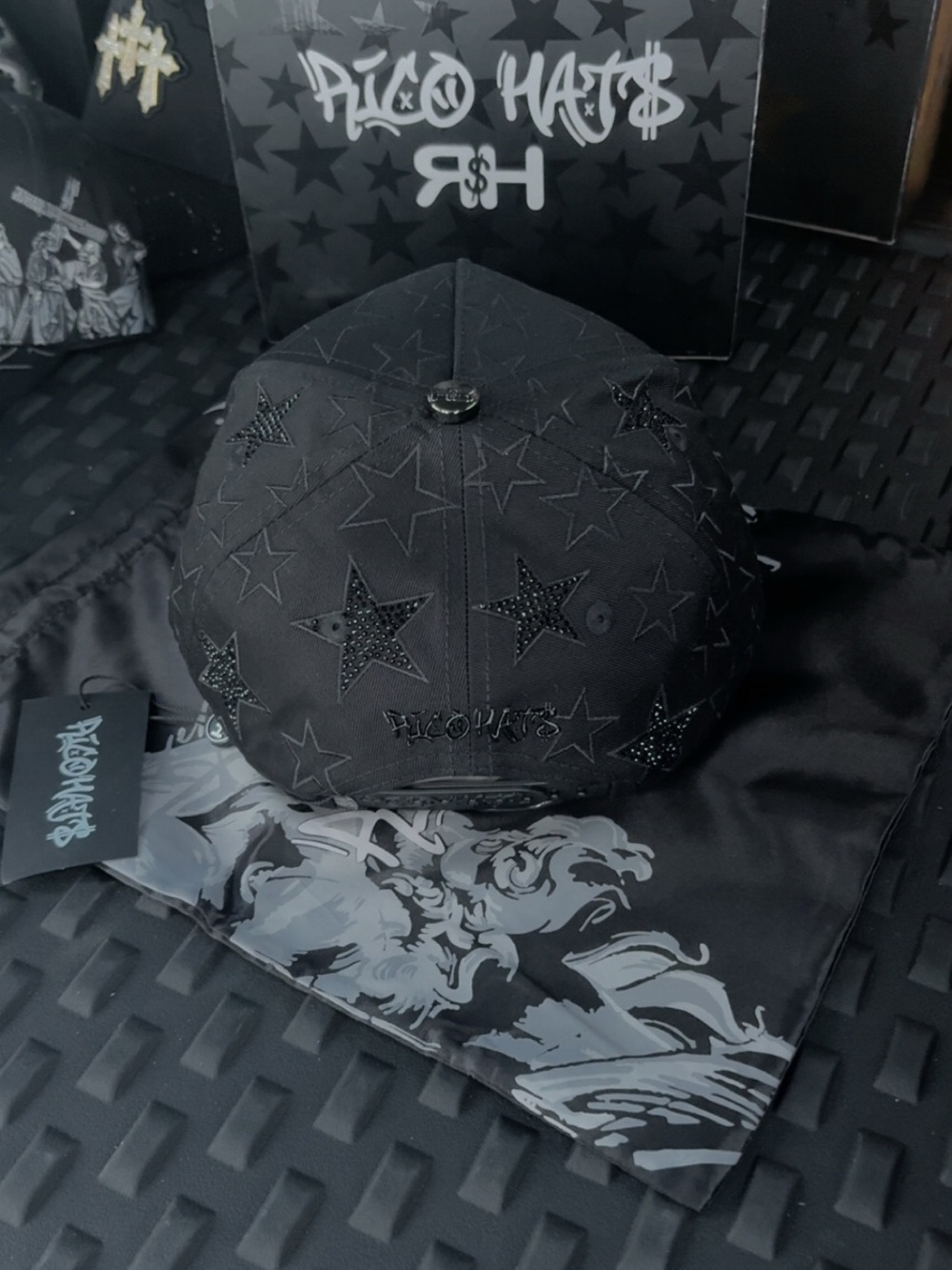 Exclusive Rico hat - Picture 2 of 3